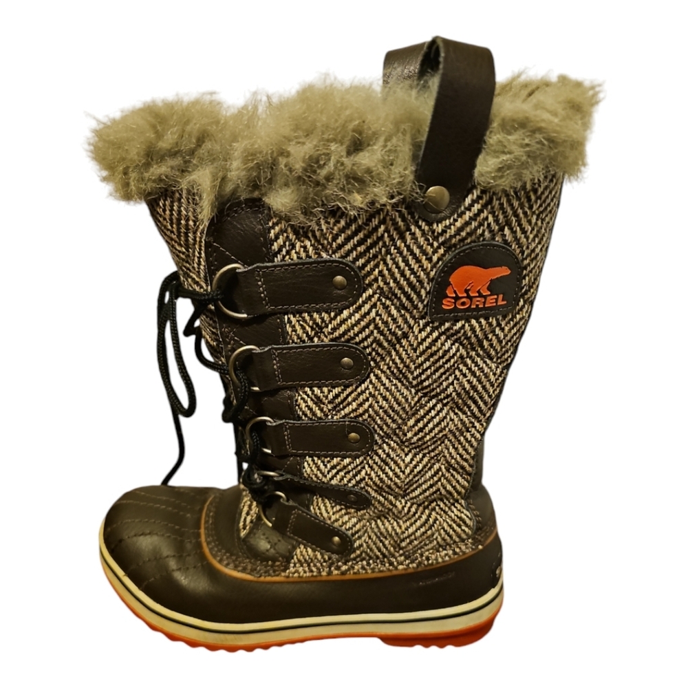 Sorel Brown and Tan Lace Up Boots